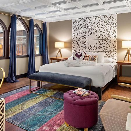 איווה סיטי The Highlander Hotel, Ascend Hotel Collection מראה חיצוני תמונה