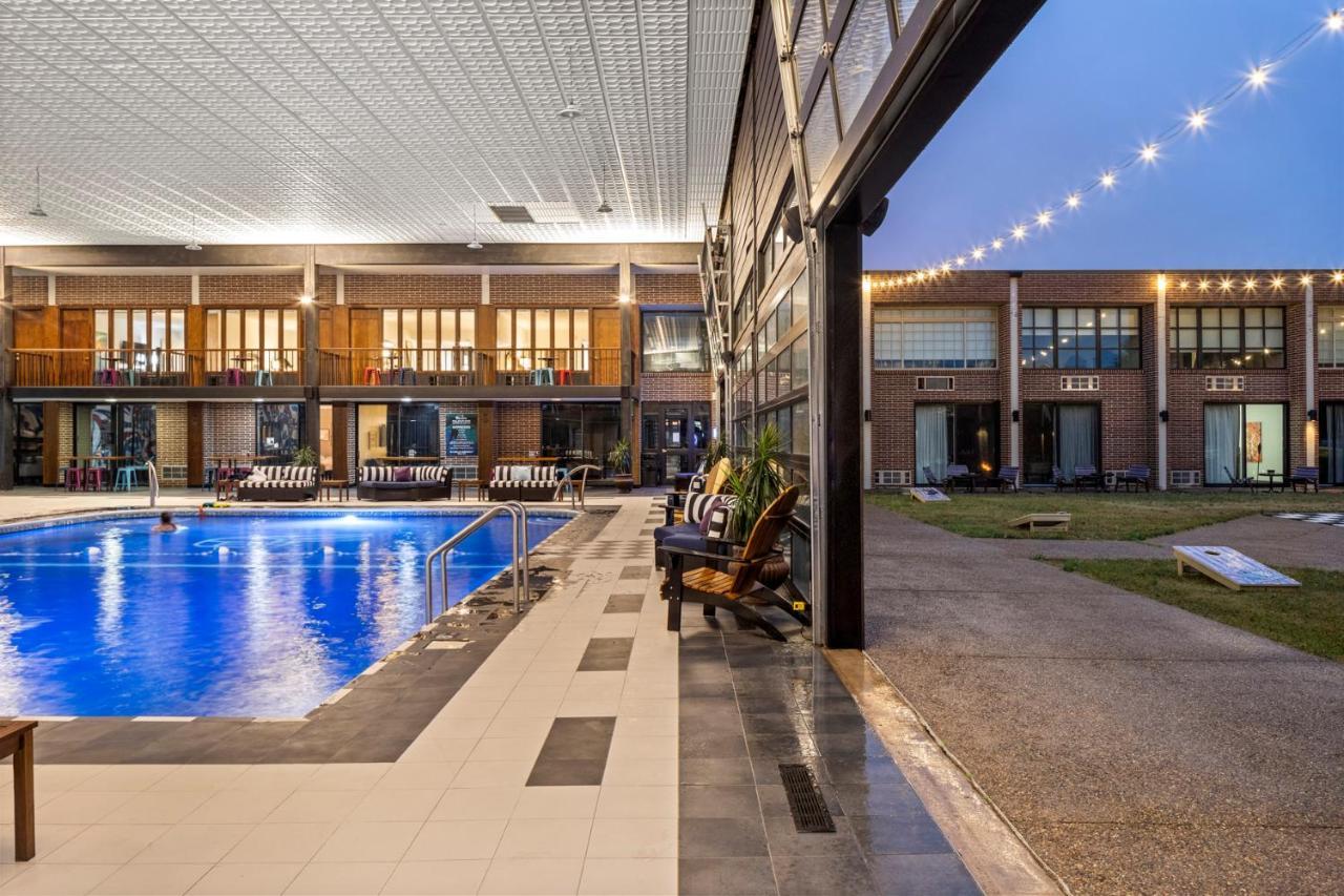 איווה סיטי The Highlander Hotel, Ascend Hotel Collection מראה חיצוני תמונה