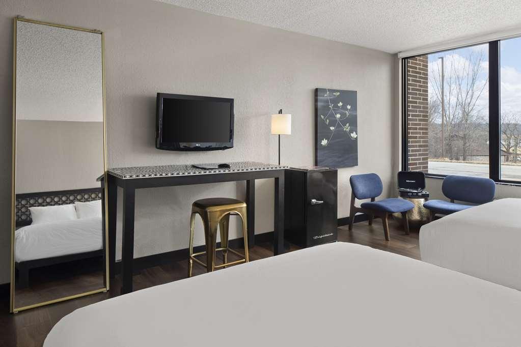 איווה סיטי The Highlander Hotel, Ascend Hotel Collection חדר תמונה