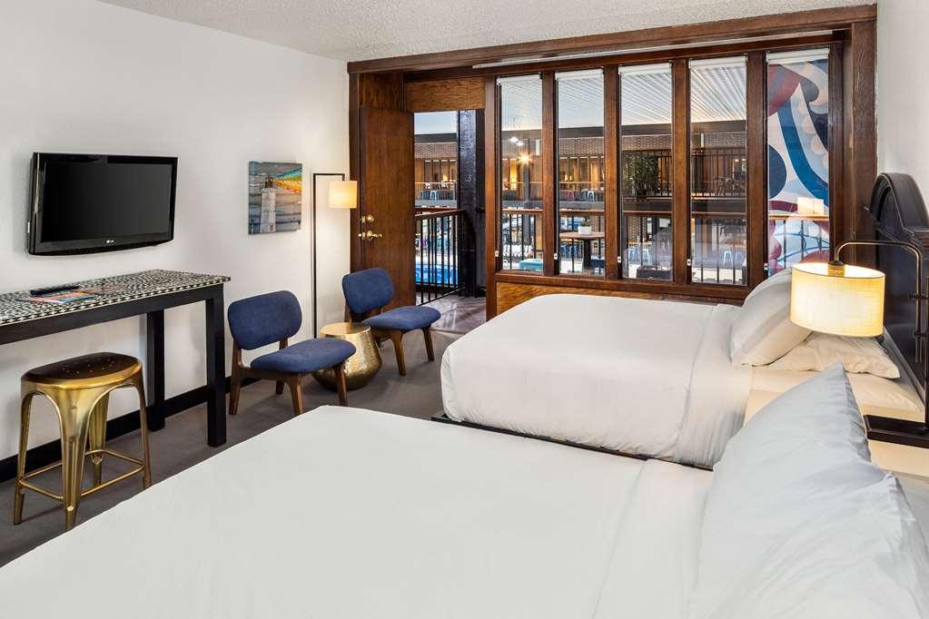 איווה סיטי The Highlander Hotel, Ascend Hotel Collection מראה פנימי תמונה