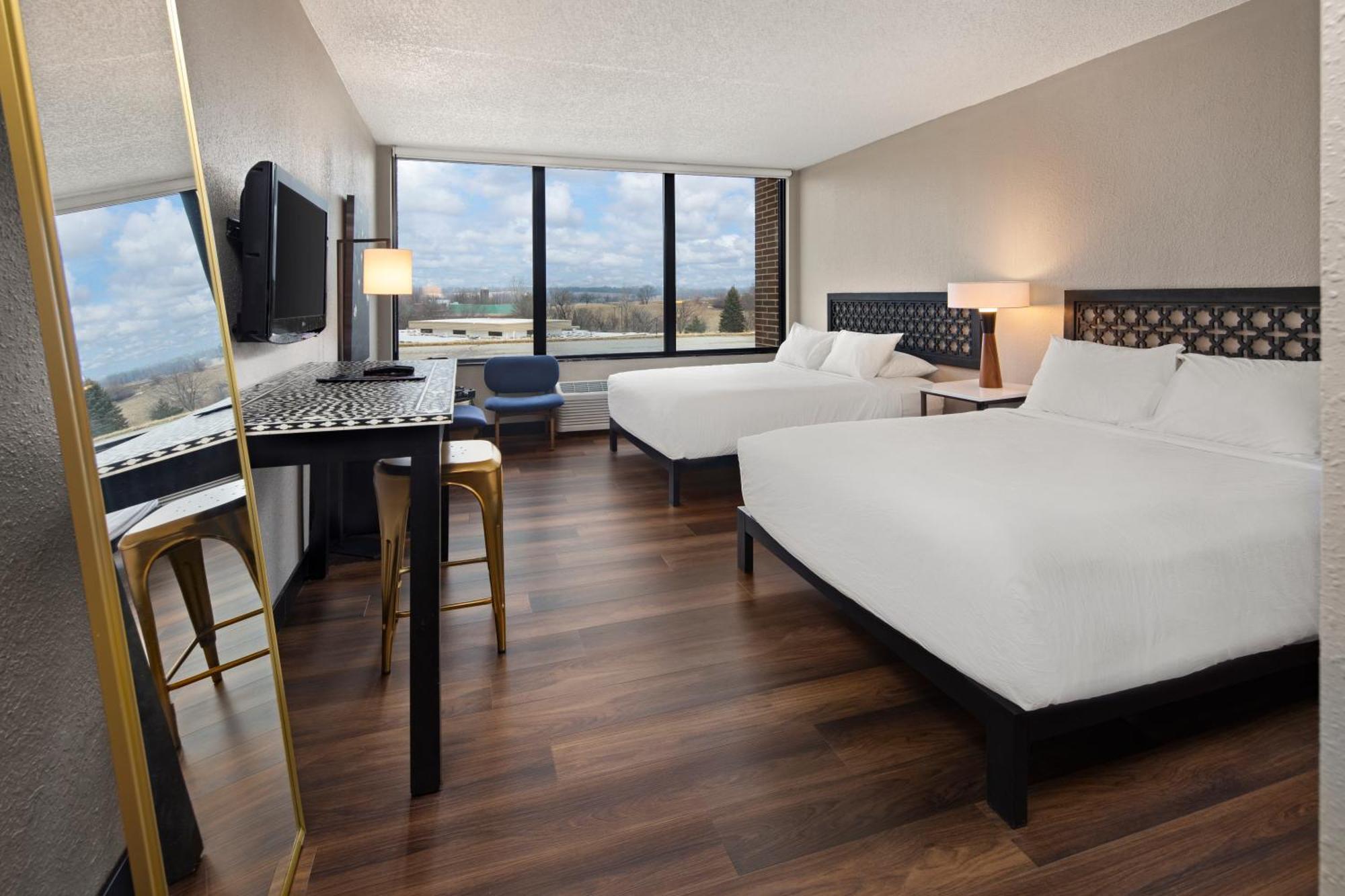 איווה סיטי The Highlander Hotel, Ascend Hotel Collection מראה חיצוני תמונה