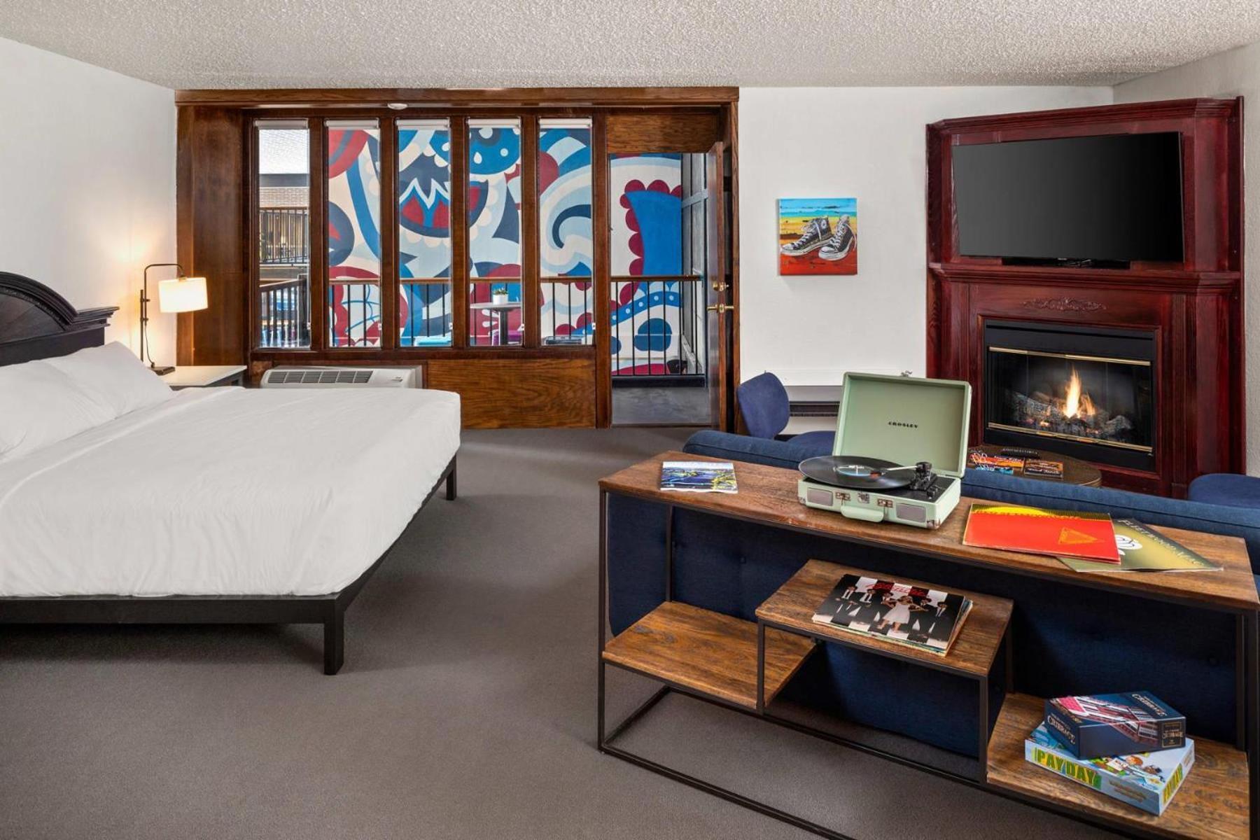 איווה סיטי The Highlander Hotel, Ascend Hotel Collection מראה חיצוני תמונה
