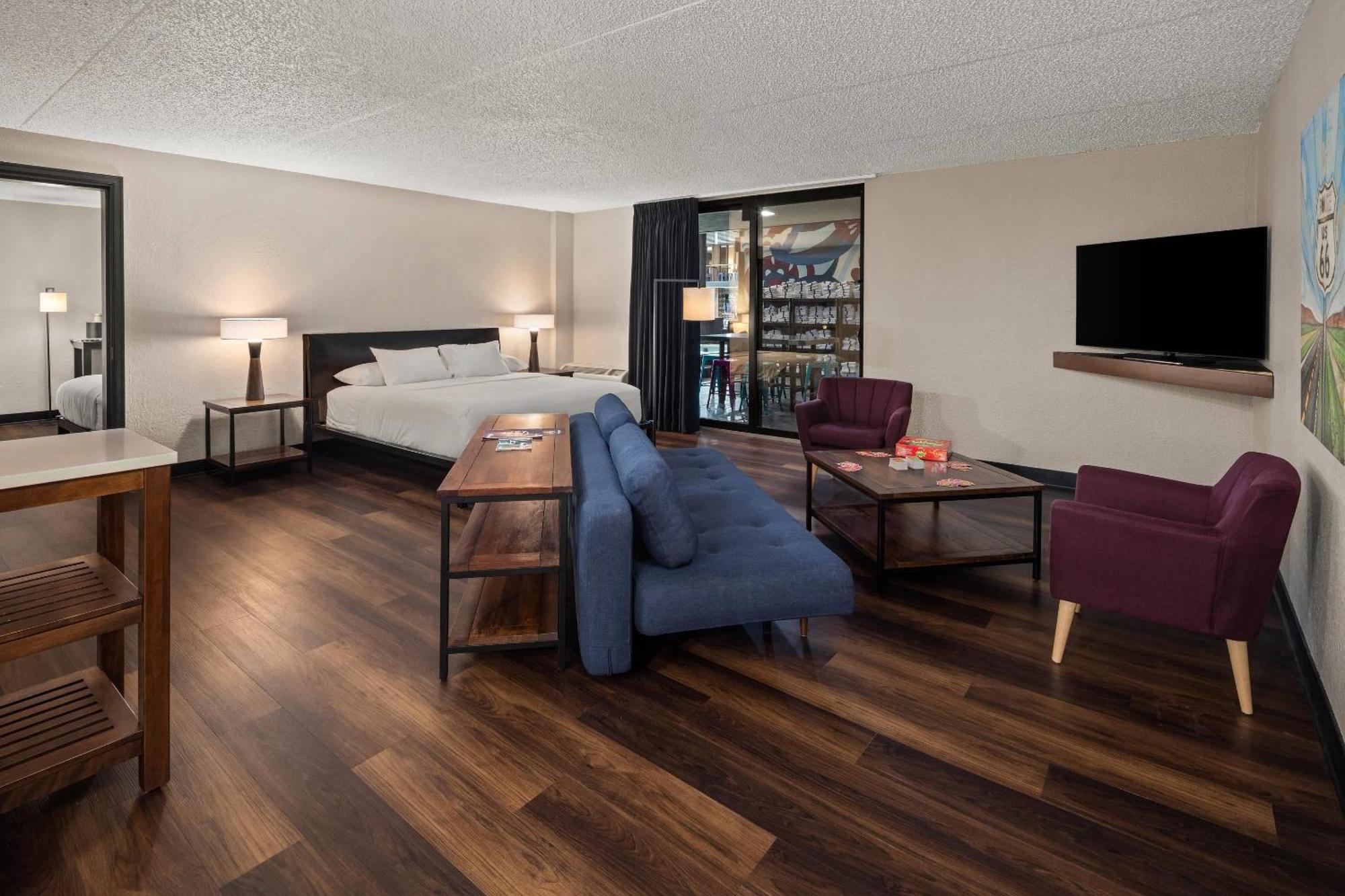 איווה סיטי The Highlander Hotel, Ascend Hotel Collection מראה חיצוני תמונה